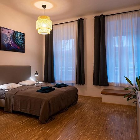 Flataid Apartment Jakob-Redtenbacher-Gasse I Graz Bagian luar foto