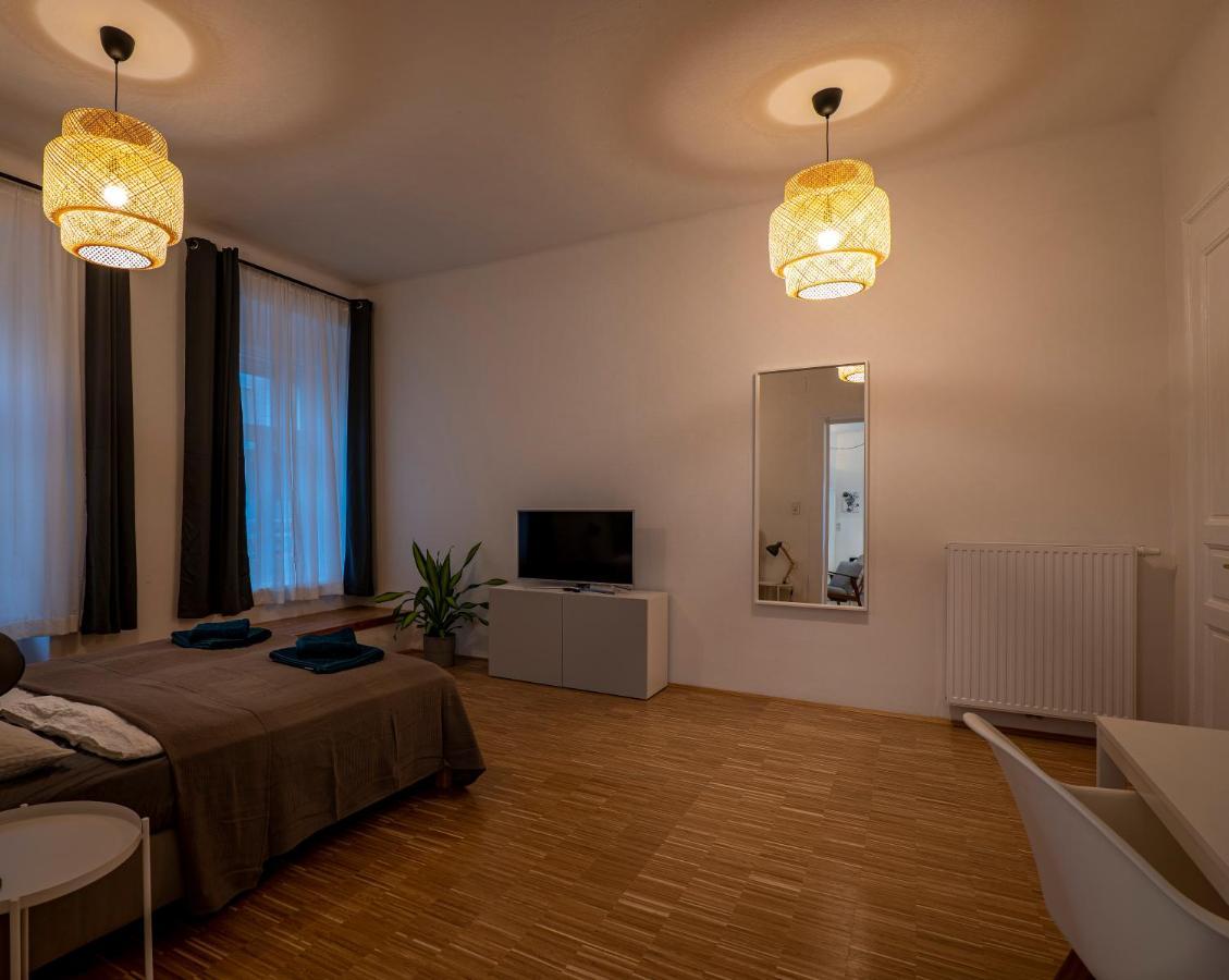 Flataid Apartment Jakob-Redtenbacher-Gasse I Graz Bagian luar foto