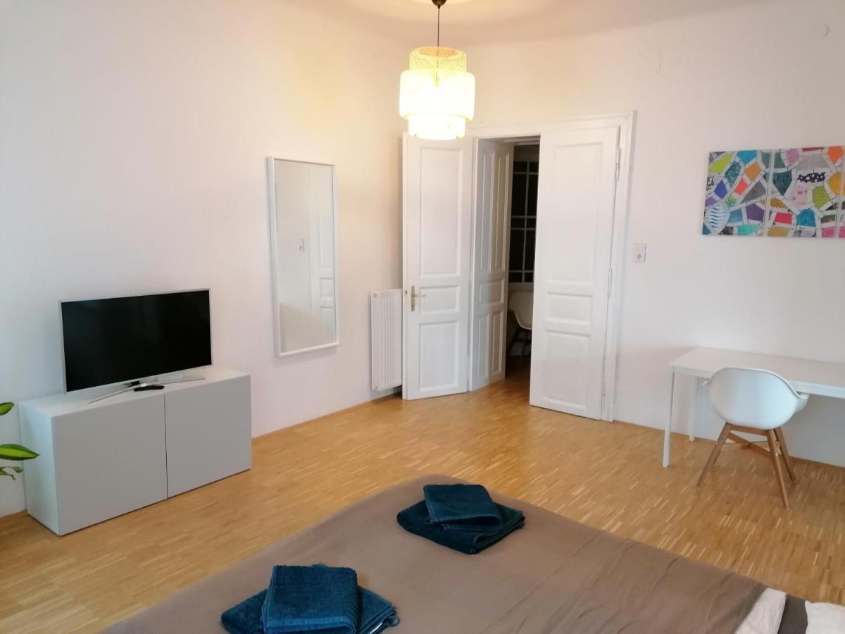 Flataid Apartment Jakob-Redtenbacher-Gasse I Graz Bagian luar foto
